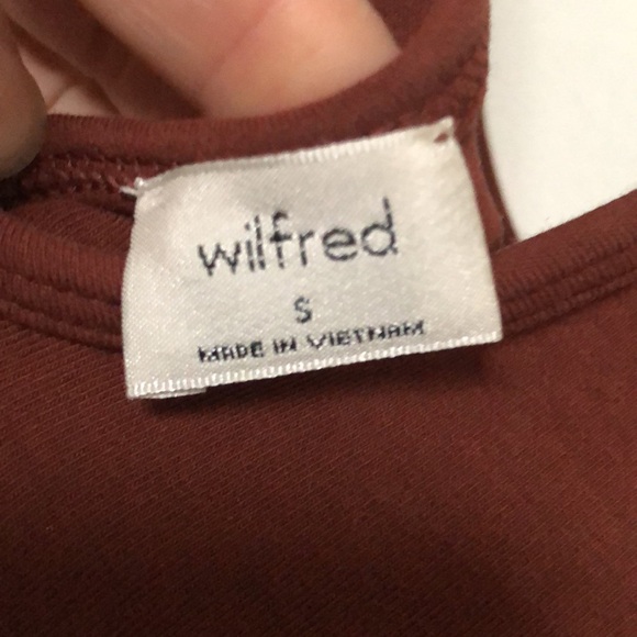 Gorgeous like new fit and flare rust-coloured dress from Aritzia - Picture 5 of 5
